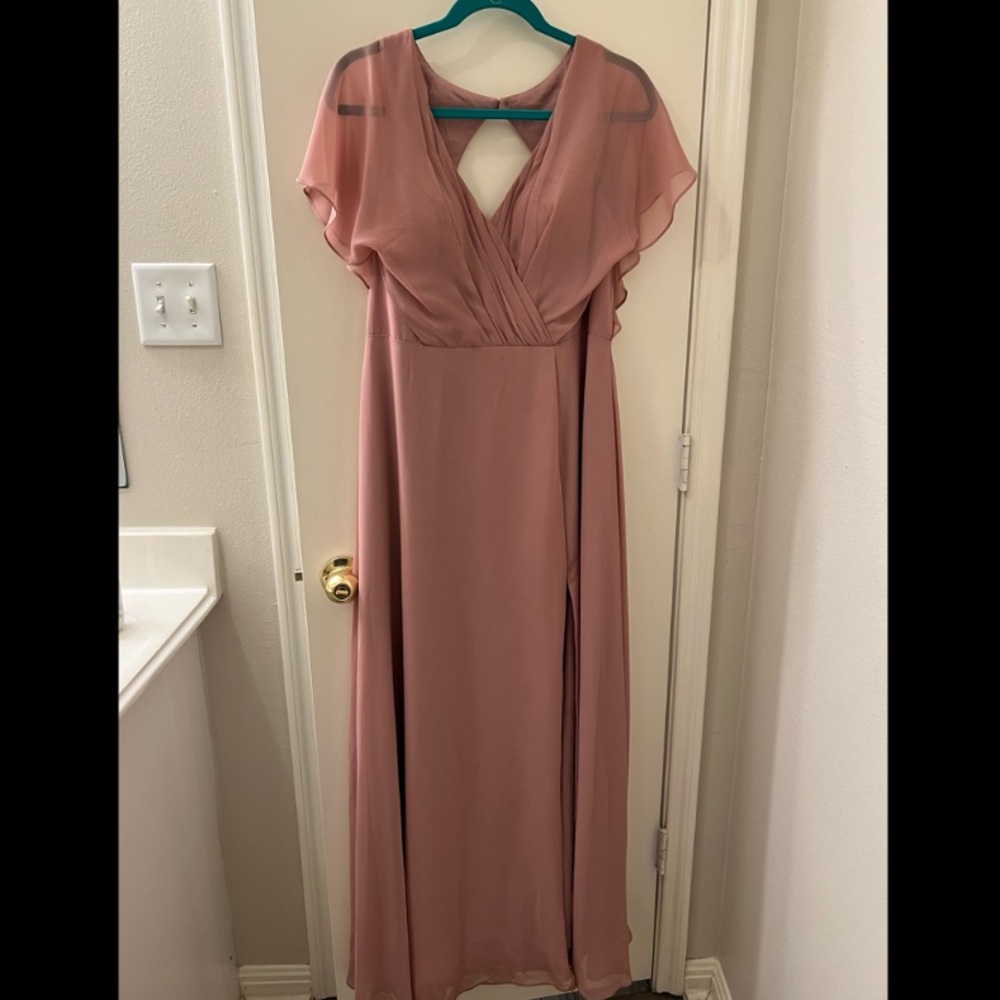 Azazie Bridesmaid Dress in style Rylee and color Dusty Rose. Dry cleaned!